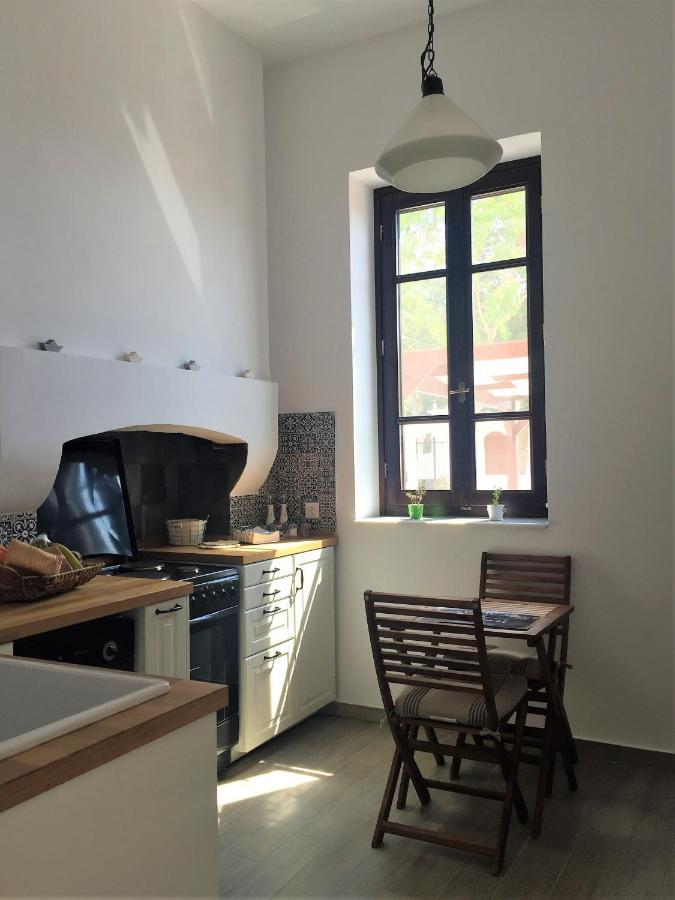 Villa Miranda Chalki Town Екстериор снимка